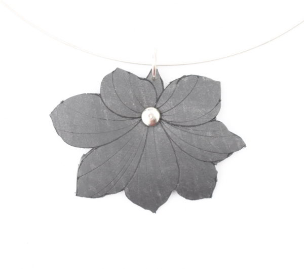 Simple Wire Necklace - Image 2