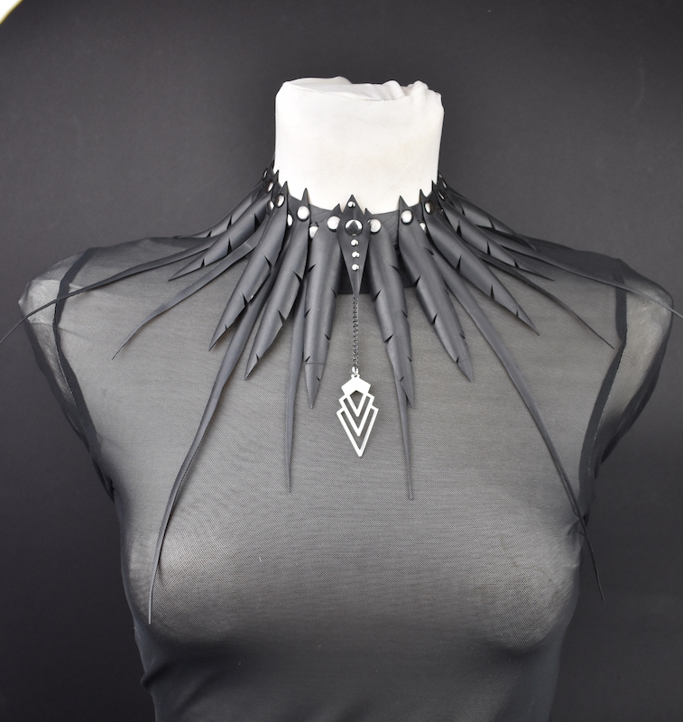 Prince Feather Choker