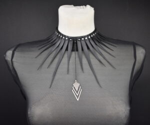 Maleficent Choker Mini