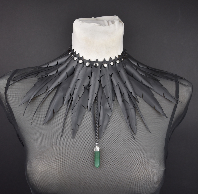 Queen of Birds Choker